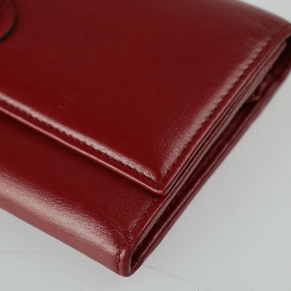 Pre-Owned GUCCI Gucci Interlocking G Marina Bifold Wallet 598531 Leather Red Bordeaux Gold Hardware Long (Good)
