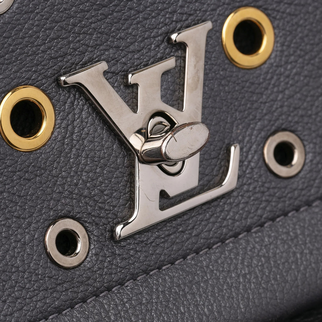 Pre-Owned Authenticated Louis Vuitton Eyelet LockMe II Calf Leather Gray Satchel Unisex (Good)