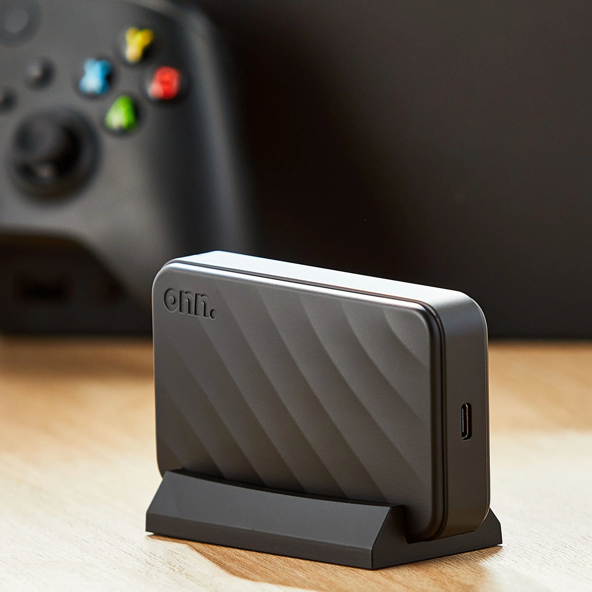 Gaming Portable SSD 1TB appropriate with Xbox One and Xbox Series X|S. onn